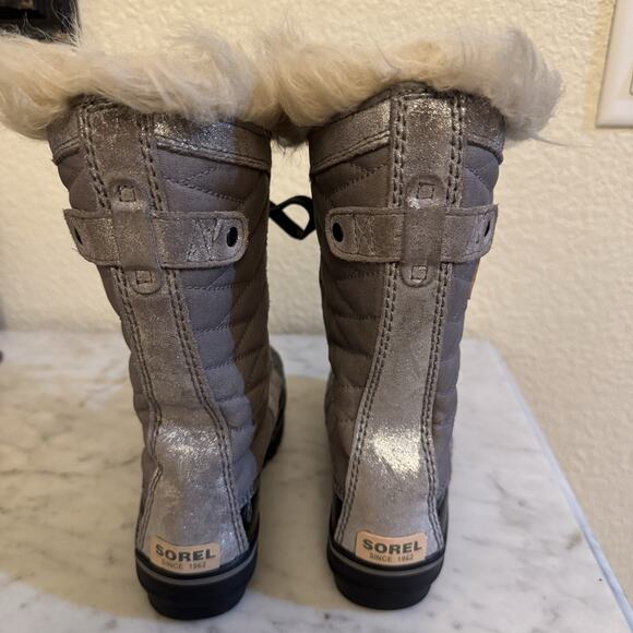 Sorel Girls Tofino II Snow Boots with faux fur calf height Size 1 Black Silver - Picture 3 of 5